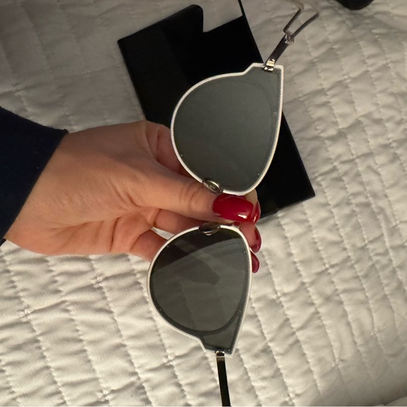 Authentic Christian Dior mirrored sunglasses - Picture 3 of 6